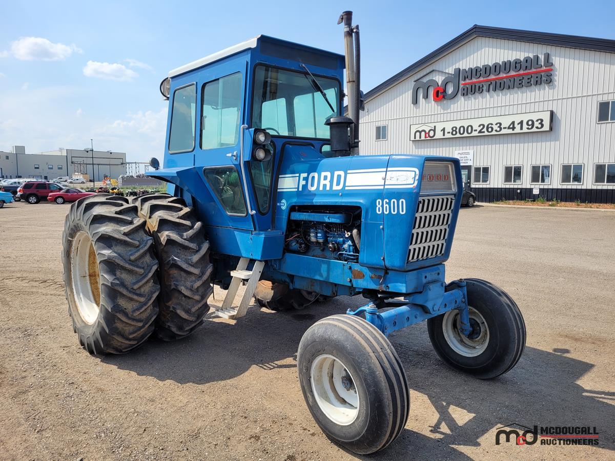 1975 Ford 8600 Tractor